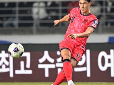 홍명보 감독 A매치 명단 발표에 수비형 미드필더 자리는 공석