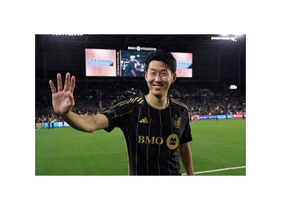 손흥민 파울로도 막을 수 없는 존재라며 LAFC 팬들 환호