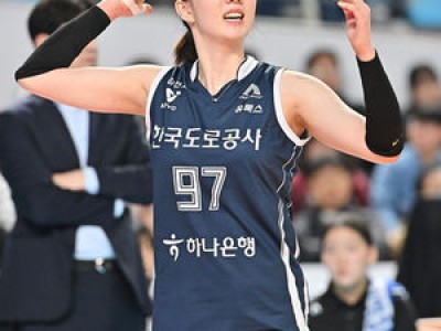 김연경 떠나자마자 여자부 흔들리는 V리그