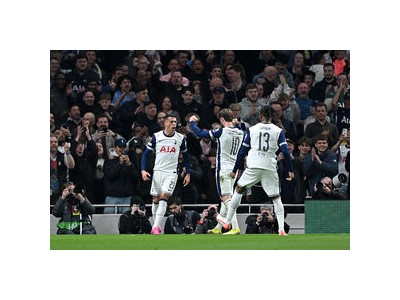 토트넘 아인트라흐트와 경기 전반전 1-1로 마무리