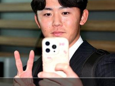 아시아쿼터 영입 소식에 일본 꽃미남 등장